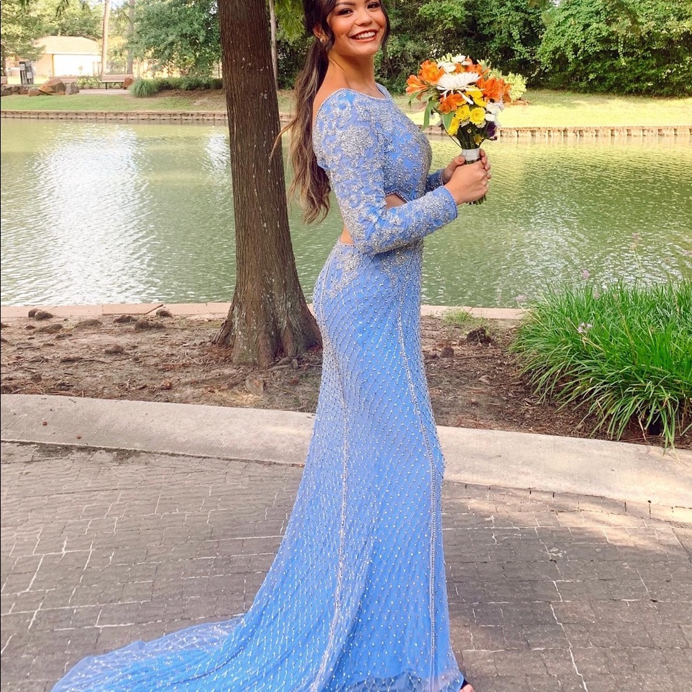 Sherri hill prom dress